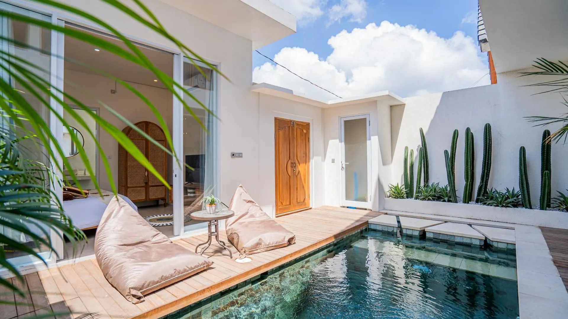 Villa Peyot - 2Br Villa In Kerobokan  Kerobokan (Bali)